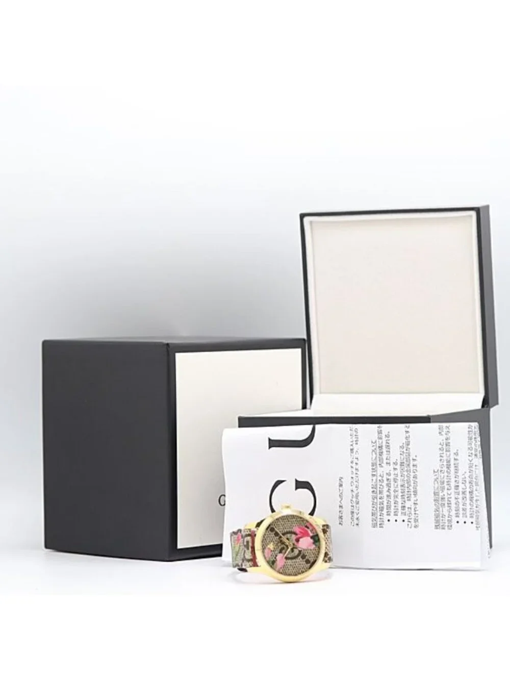 Gucci Timeless 126.4 Quartz GG Logo Multicolor Dial Watch